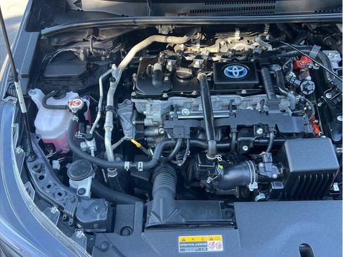 Used 2023 Toyota Corolla LE FWD image 27