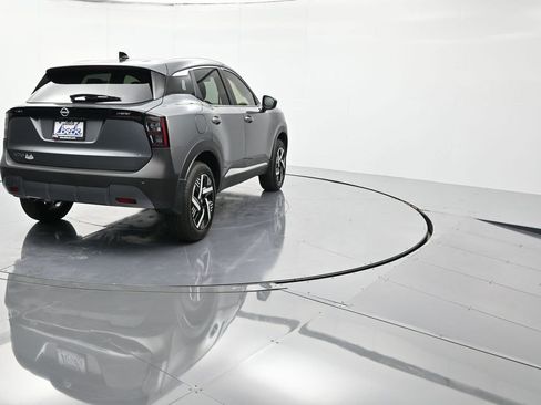 New 2026 Nissan Kicks SV image 5