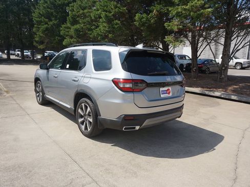 Used 2023 Honda Pilot Touring image 25
