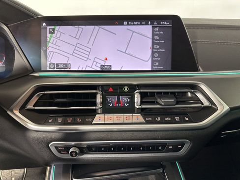 Used 2022 BMW X5 xDrive40i w/ M Sport Package AWD/4WD image 19