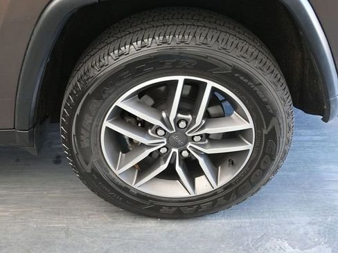 Used 2021 Jeep Grand Cherokee Limited w/ Premium Lighting Group image 15