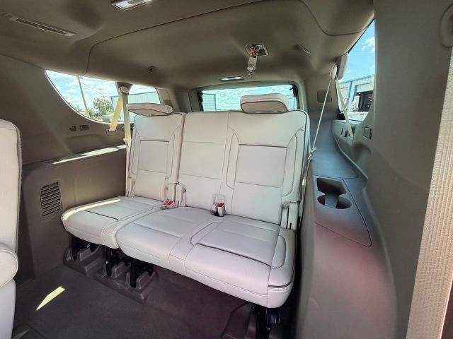 Used 2026 GMC Yukon XL Denali w/ Denali Reserve Package AWD/4WD image 19