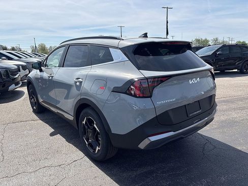 New 2026 Kia Sportage EX FWD image 5