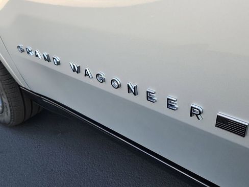 New 2024 Jeep Grand Wagoneer L Series II w/ Quick Order Packagew 28T AWD/4WD image 14