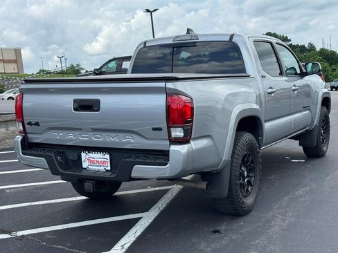 Used 2021 Toyota Tacoma SR5 w/ Technology Package AWD/4WD image 3
