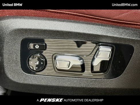 Used 2022 BMW X6 M50i w/ Executive Package AWD/4WD image 11