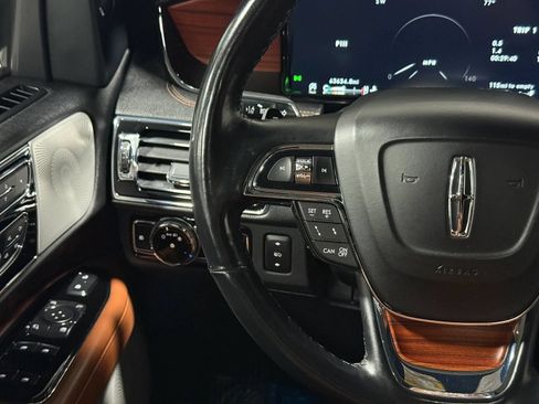 Used 2021 Lincoln Navigator Reserve w/ Luxury Package AWD/4WD image 28