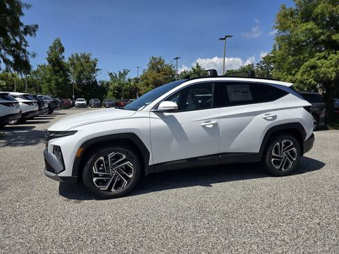 New 2026 Hyundai Tucson Limited FWD image 3