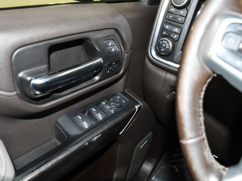 Used 2022 Chevrolet Silverado 2500 LTZ w/ LTZ Premium Package AWD/4WD image 36