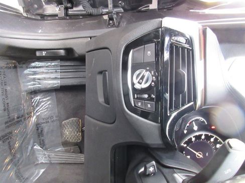 Used 2018 BMW 540i xDrive image 13