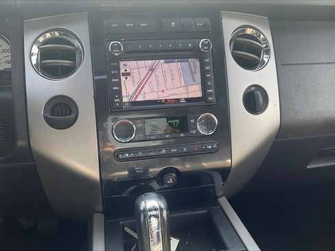 Used 2011 Ford Expedition XLT w/ 202A Rapid Spec Order Code image 6
