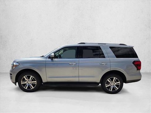 Used 2024 Ford Expedition Limited RWD image 9