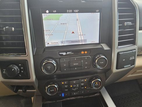 Used 2019 Ford F350 Lariat w/ Chrome Package image 15