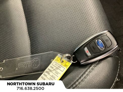 Used 2017 Subaru Outback 2.5i Limited AWD/4WD image 28