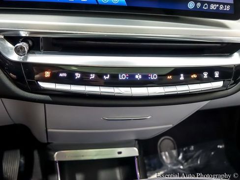 Certified 2024 Cadillac Lyriq Luxury AWD/4WD image 18