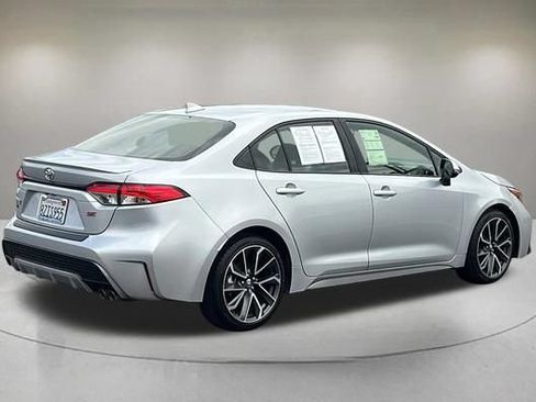 Used 2022 Toyota Corolla SE w/ Carpet Mat Package (TMS) FWD image 5