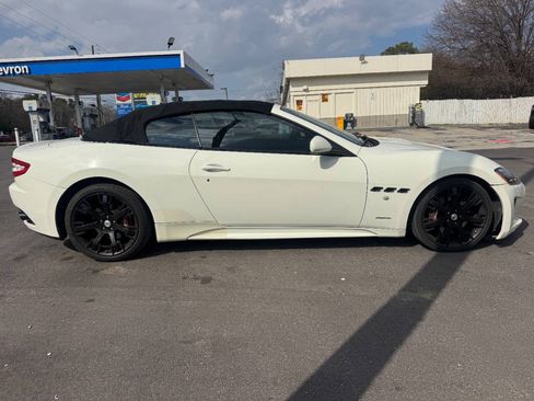Used 2014 Maserati GranTurismo Sport RWD image 7