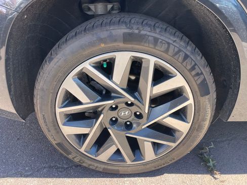 Used 2023 Hyundai Santa Fe Calligraphy image 12