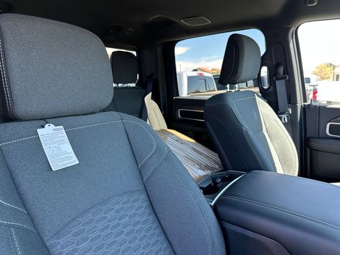 New 2026 RAM 2500 Big Horn AWD/4WD image 13