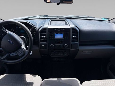 Used 2018 Ford F150 XLT AWD/4WD image 11