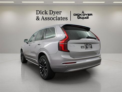 New 2026 Volvo XC90 B6 Plus w/ Protection Package Premier image 4