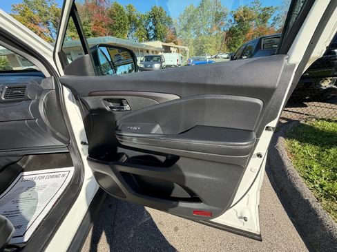 Used 2019 Honda Ridgeline RTL-T image 14