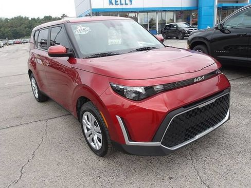 Certified 2024 Kia Soul LX FWD image 1