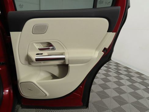 Certified 2023 Mercedes-Benz GLA 250 image 25