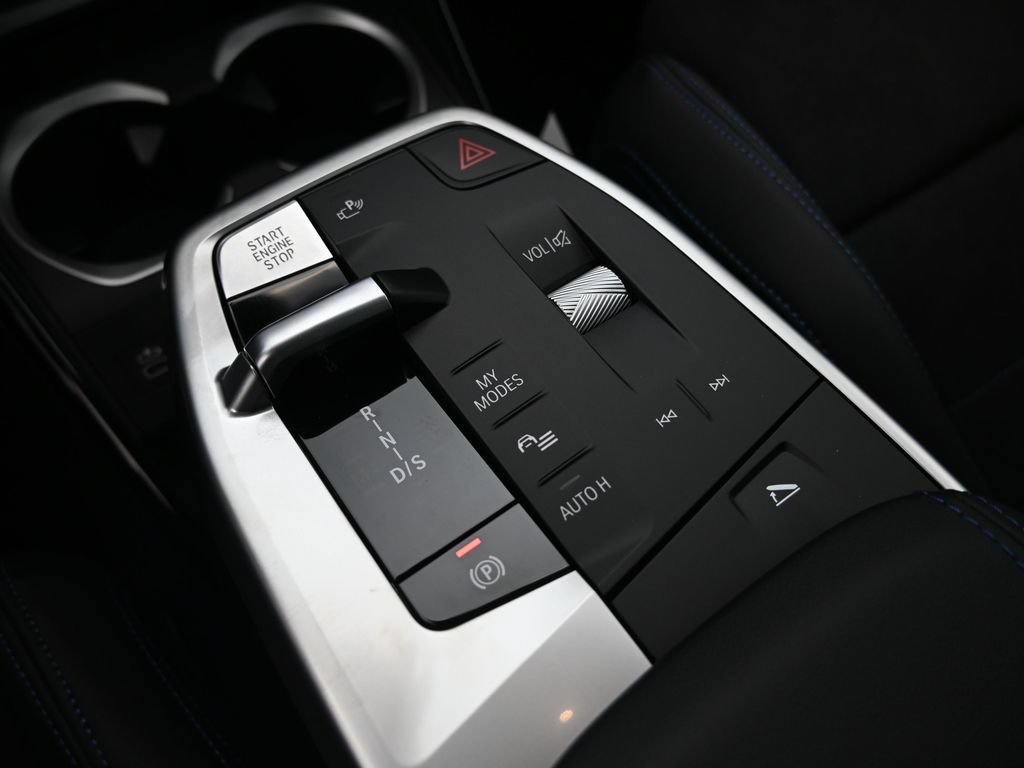 New 2026 BMW X1 M35i w/ Technology Package AWD/4WD image 17