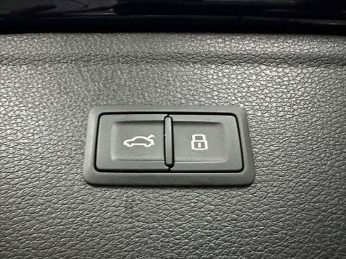 Used 2022 Audi Q3 2.0T Premium Plus AWD/4WD image 11