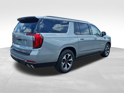 Used 2026 GMC Yukon XL AT4 Ultimate w/ LPO, Floor Liner Package AWD/4WD image 27