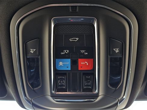 New 2025 Jeep Grand Cherokee L Laredo w/ Luxury Tech Group I image 27