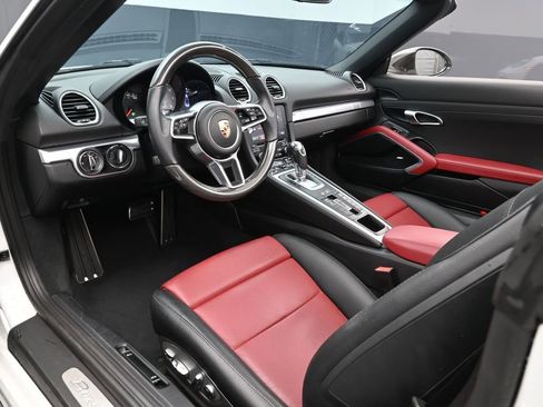 Certified 2024 Porsche 718 Boxster S image 4