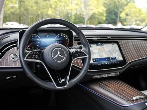 Used 2025 Mercedes-Benz E 350 4MATIC Sedan w/ Winter Package image 27