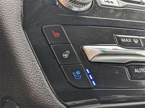 Used 2023 Ford Explorer Limited image 28