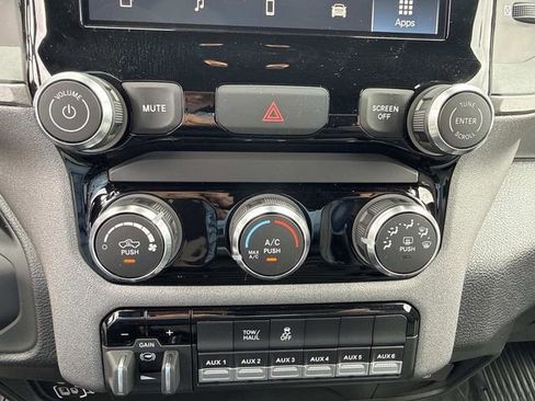 New 2026 RAM 2500 Tradesman w/ Chrome Appearance Group AWD/4WD image 27