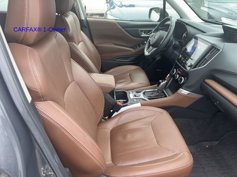 Used 2020 Subaru Forester Touring image 3