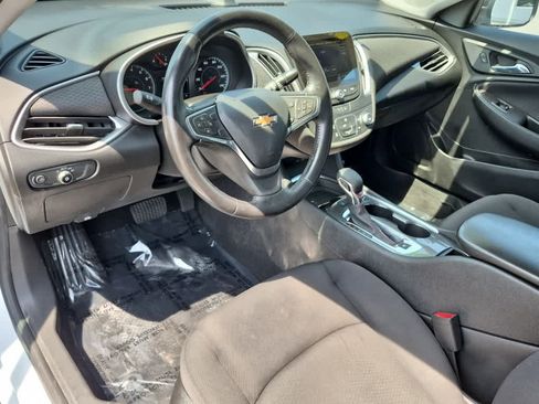 Used 2022 Chevrolet Malibu RS FWD image 11