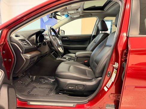 Used 2017 Subaru Outback 2.5i Limited image 17