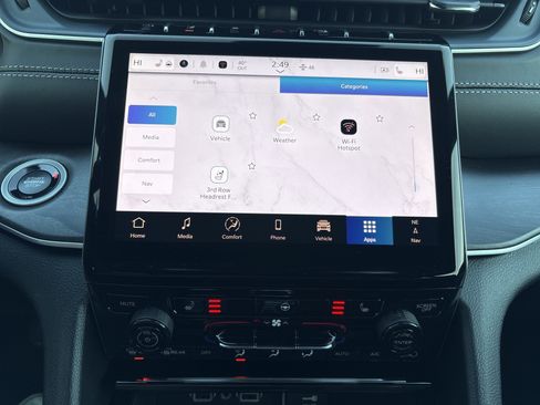 New 2025 Jeep Grand Cherokee L Limited image 31