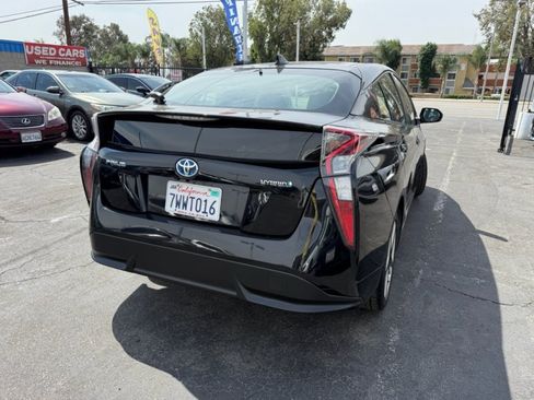 Used 2016 Toyota Prius Three FWD image 8