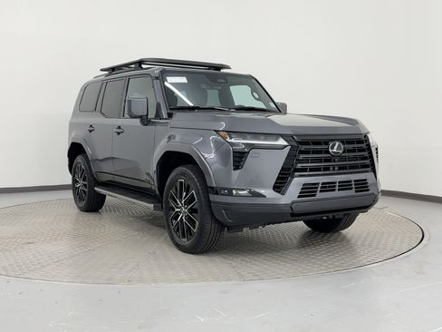 Used 2024 Lexus GX 550 w/ Accessory Package (Z1) image 7