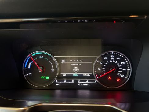 Certified 2022 Kia Sorento S FWD image 9
