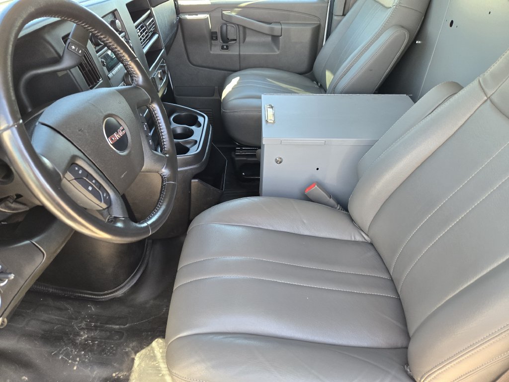Used 2023 GMC Savana 3500 w/ Driver Convenience Package RWD image 13