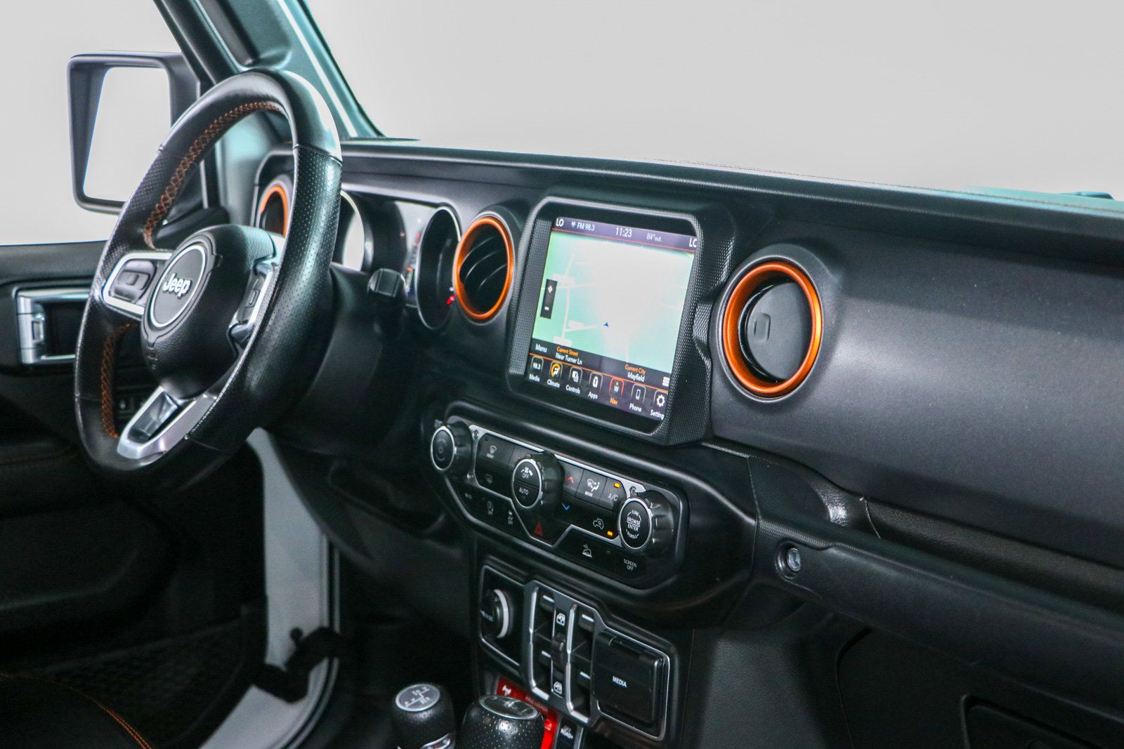 Used 2021 Jeep Gladiator Mojave AWD/4WD image 26