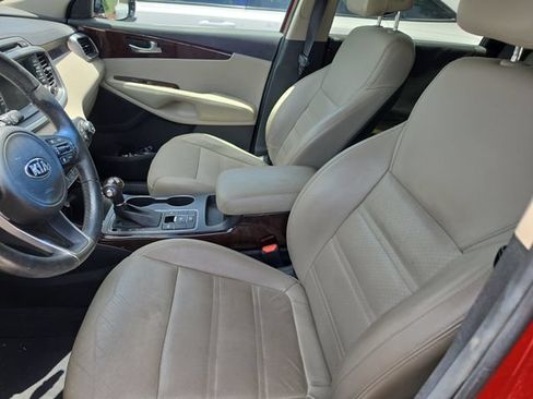 Used 2017 Kia Sorento EX w/ EX Advanced Touring Package FWD image 4