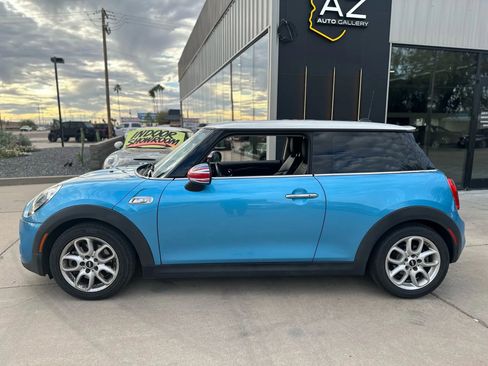 Used 2015 MINI Cooper S image 2