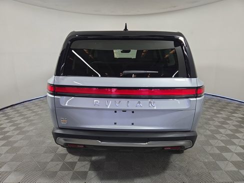 Used 2024 Rivian R1S Adventure AWD/4WD image 4