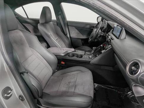 Used 2022 Lexus IS 500 image 24