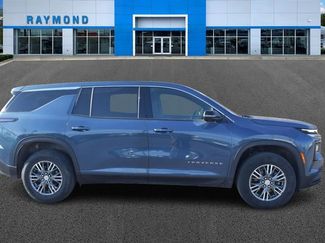 Used 2024 Chevrolet Traverse LS video 2